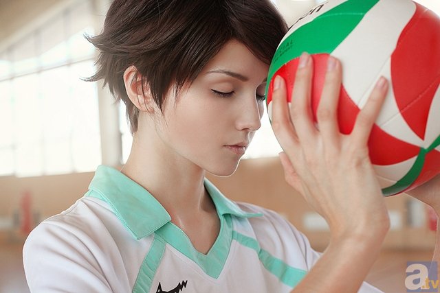 开云电竞官网-假面时代我们为何都要“装”(图4) 开云电竞官网